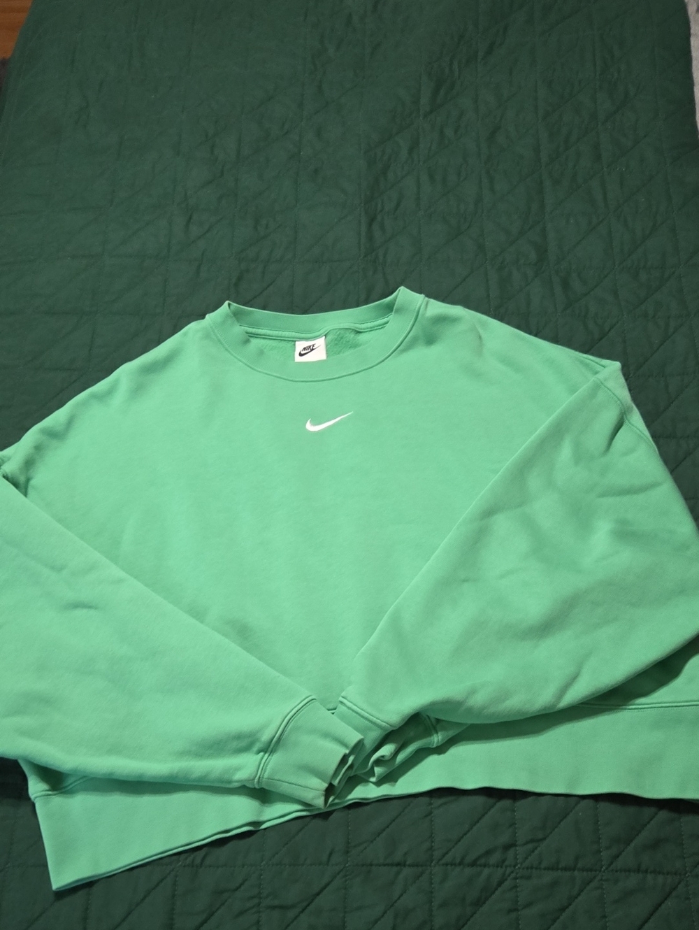 Nike Light Green Crewneck Sweatshirt with White Swoosh